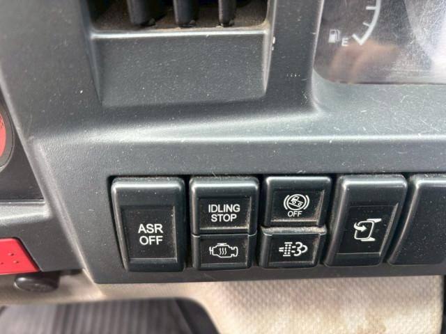 ISUZU ELF 2011 Image 31