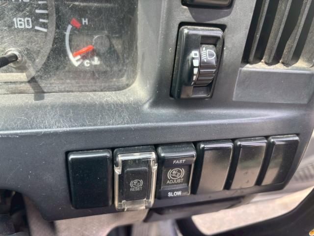 ISUZU ELF 2011 Image 31