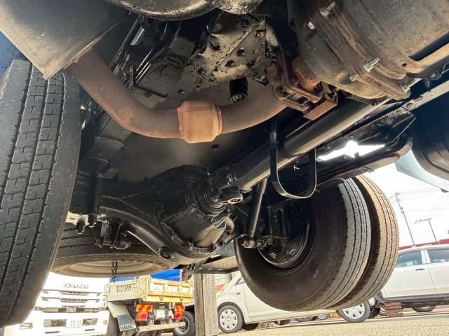 ISUZU ELF 2011 Image 31