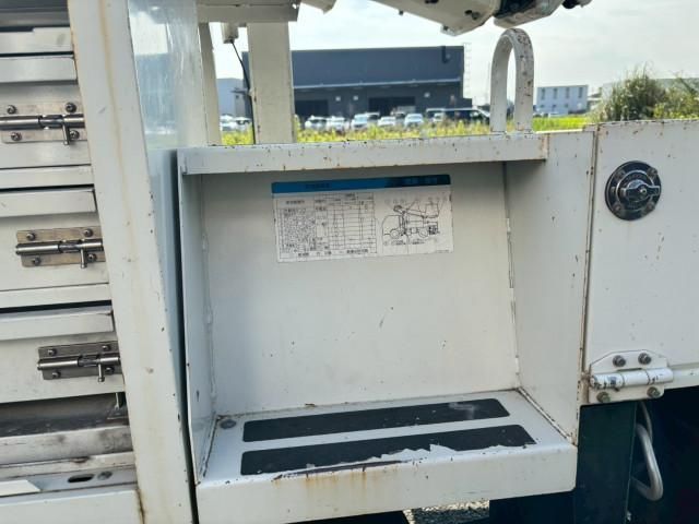 ISUZU ELF 2016 Image 31