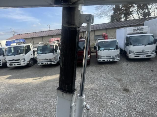 MITSUBISHI CANTER 2013 Image 31