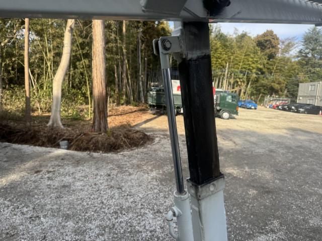 MITSUBISHI CANTER 2013 Image 31