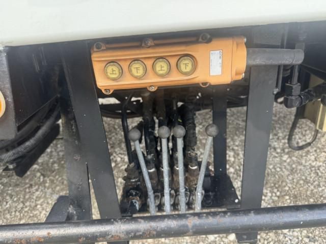 MITSUBISHI CANTER 2013 Image 31