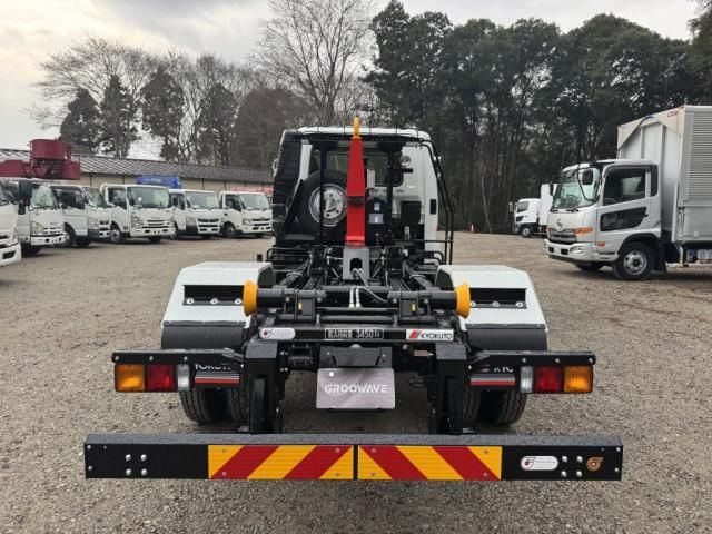 MITSUBISHI FUSOU FIGHTER 2025 Image 31