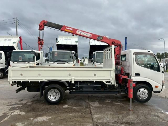 HINO DUTRO 2011 Image 31