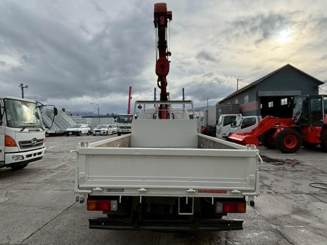 HINO DUTRO 2011 Image 31