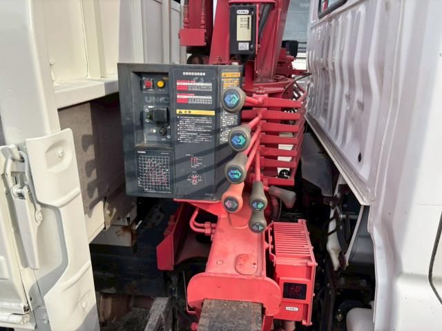 HINO DUTRO 2011 Image 31