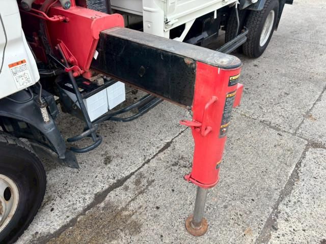 HINO DUTRO 2011 Image 31