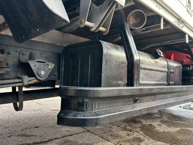 HINO DUTRO 2011 Image 31