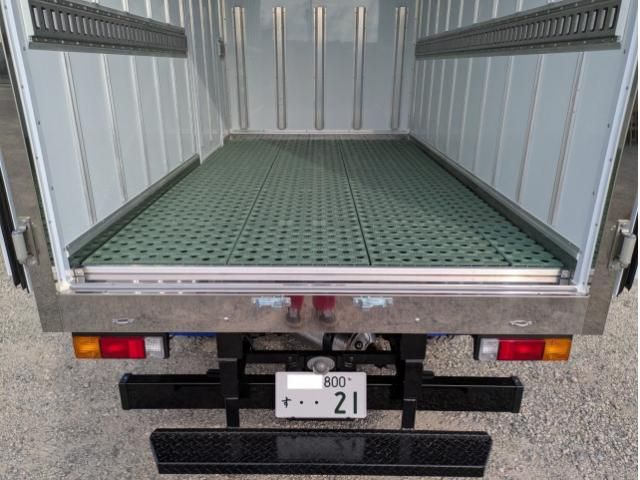 MITSUBISHI CANTER 2025 Image 31