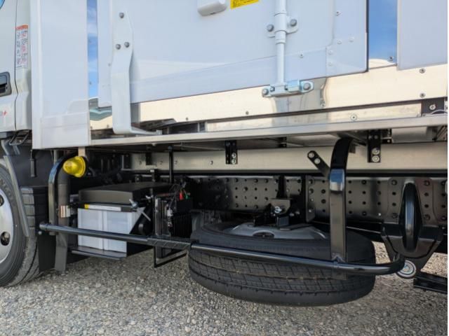 MITSUBISHI CANTER 2025 Image 31