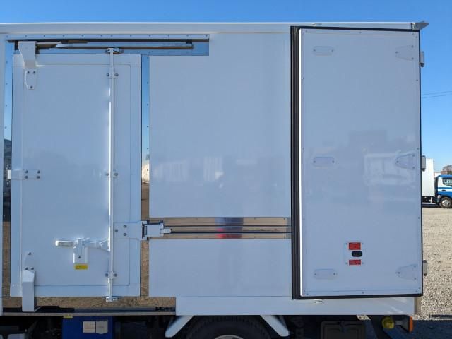 HINO DUTRO 2024 Image 31