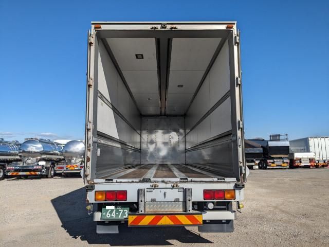 NISSAN DIESEL QUON 2014 Image 31