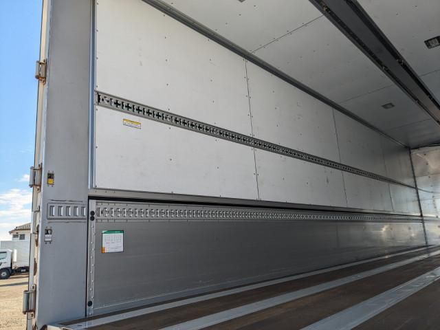 NISSAN DIESEL QUON 2014 Image 31