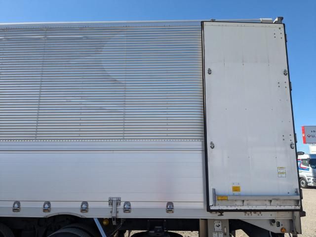 NISSAN DIESEL QUON 2014 Image 31