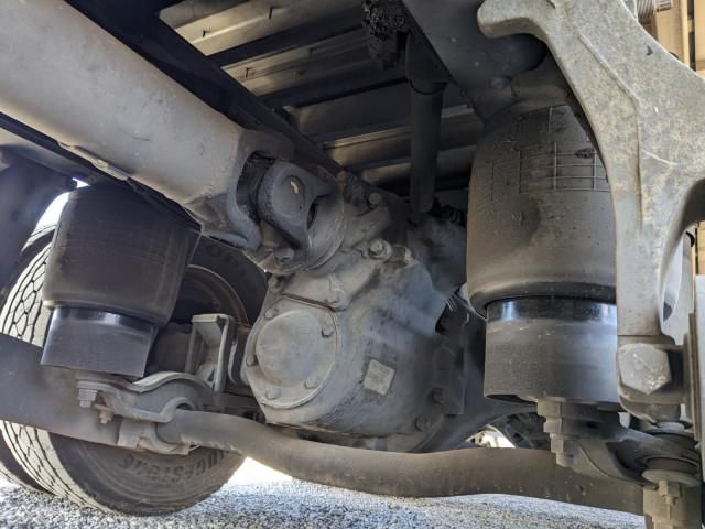 NISSAN DIESEL QUON 2014 Image 31