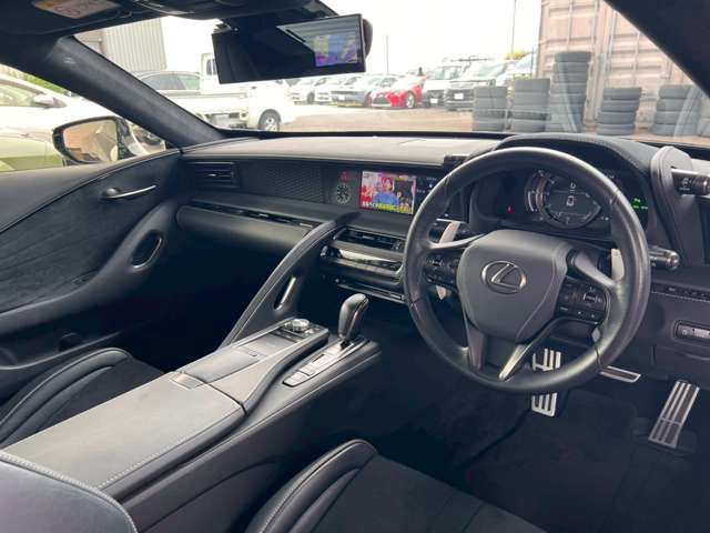 TOYOTA LEXUS LC500 2018 Image 31