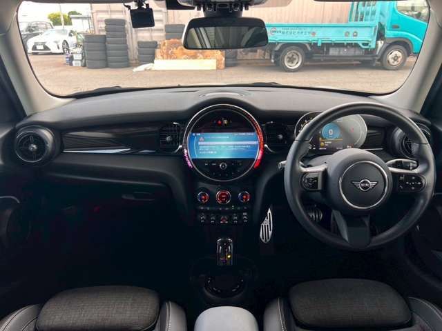 BMW MINI COOPER S 5DOOR 2023 Image 31