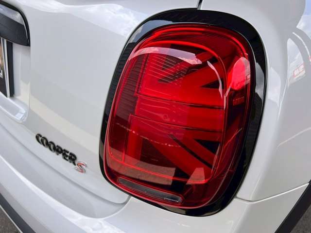 BMW MINI COOPER S 5DOOR 2023 Image 31