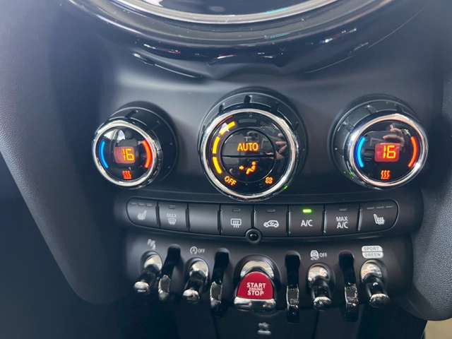 BMW MINI COOPER S 5DOOR 2023 Image 31