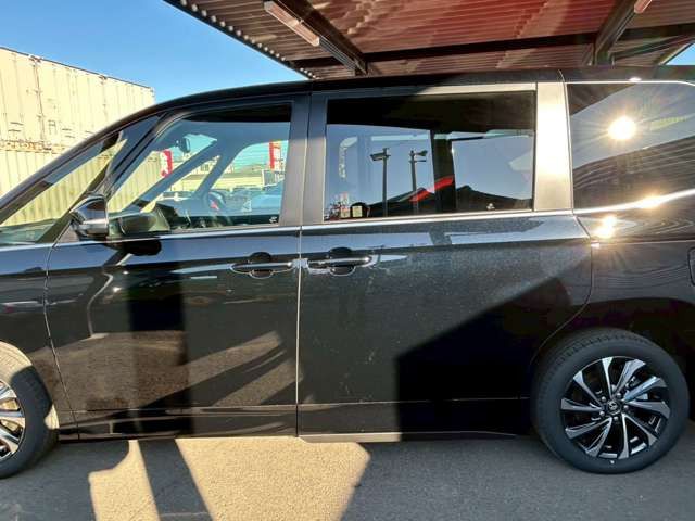 TOYOTA VOXY HYBRID 2025 Image 31