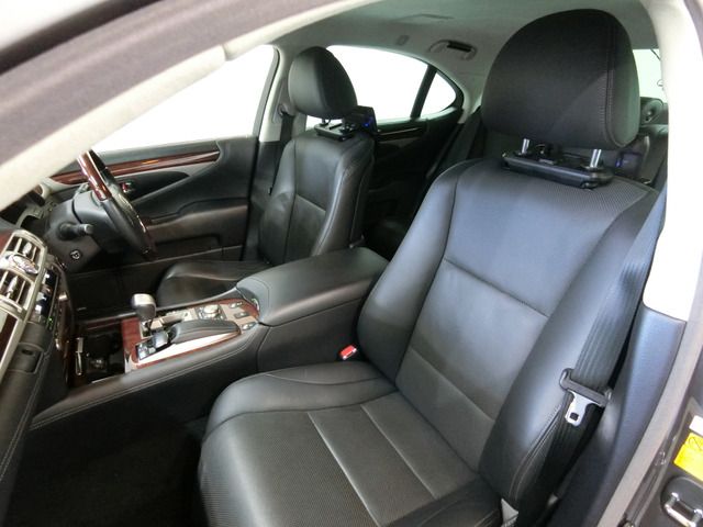 TOYOTA LEXUS LS600H 2012 Image 31