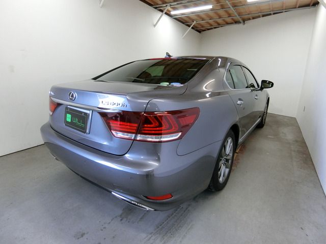 TOYOTA LEXUS LS600H 2012 Image 31