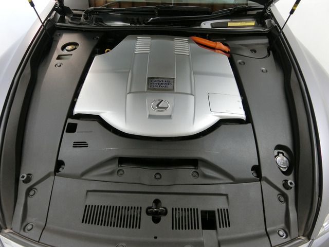 TOYOTA LEXUS LS600H 2012 Image 31