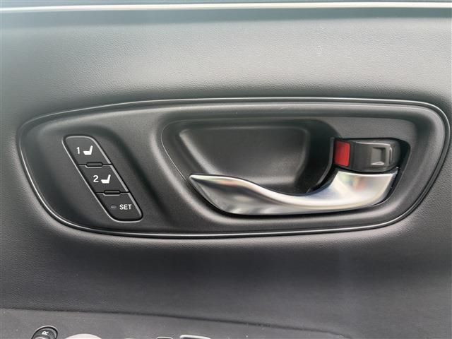 HONDA ZR-V E:HEV 2023 Image 31