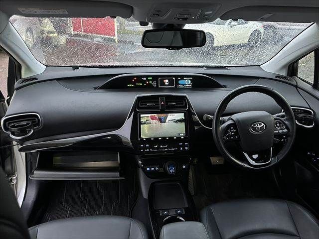 TOYOTA PRIUS 2019 Image 31