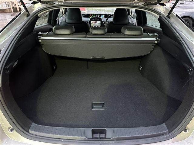 TOYOTA PRIUS 2019 Image 31