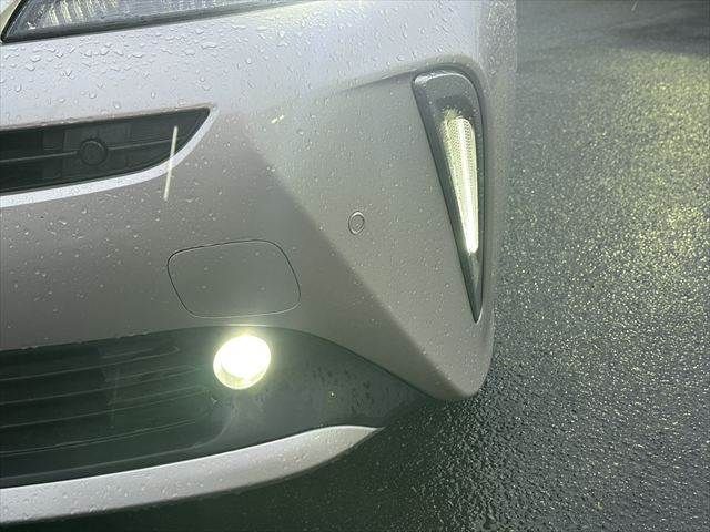 TOYOTA PRIUS 2019 Image 31