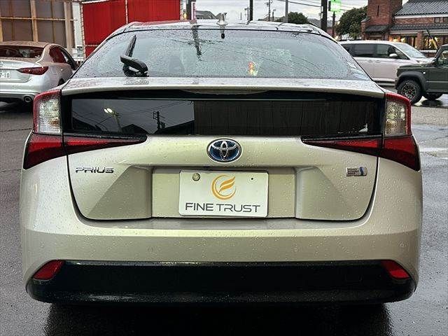 TOYOTA PRIUS 2019 Image 31