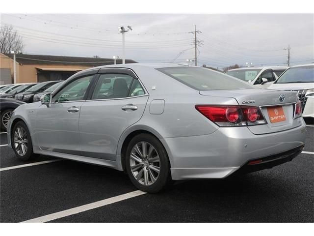 TOYOTA CROWN SEDAN HYBRID 2017 Image 31