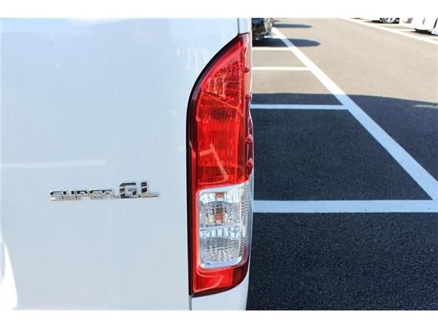 TOYOTA HIACE VAN 2WD 2020 Image 31