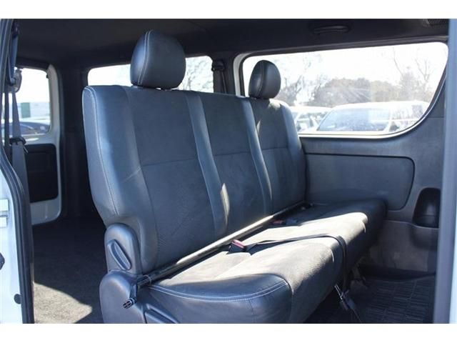 TOYOTA HIACE VAN 2WD 2020 Image 31