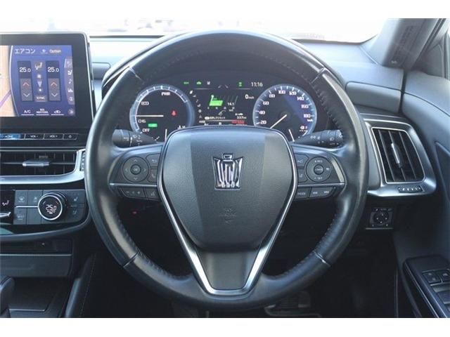 TOYOTA CROWN SEDAN HYBRID 2022 Image 31