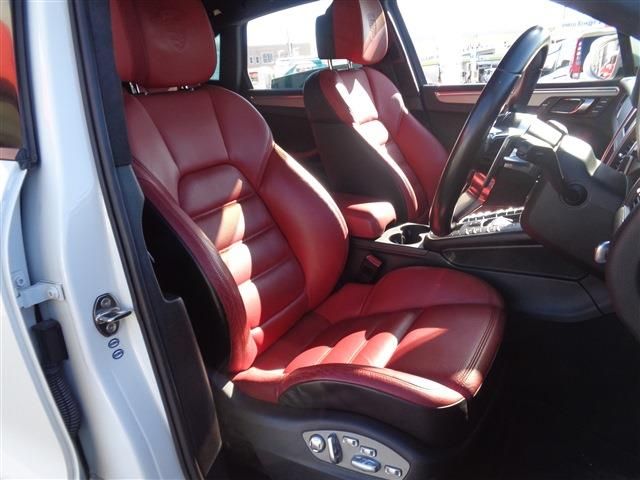 PORSCHE MACAN 2015 Image 31