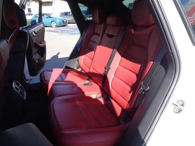 PORSCHE MACAN 2015 Image 31