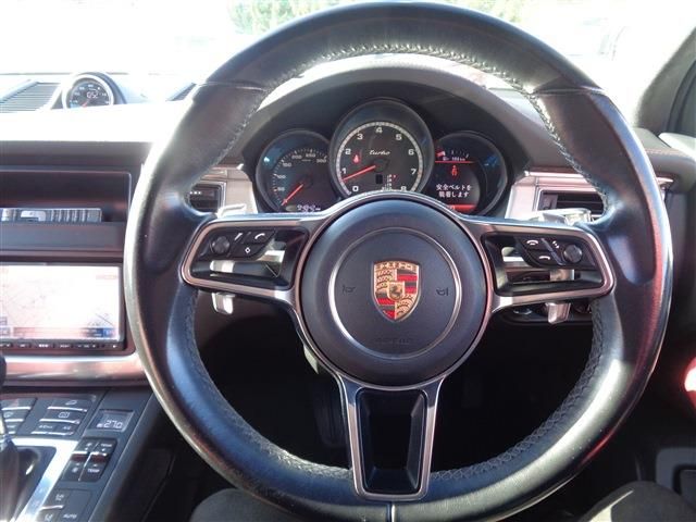 PORSCHE MACAN 2015 Image 31