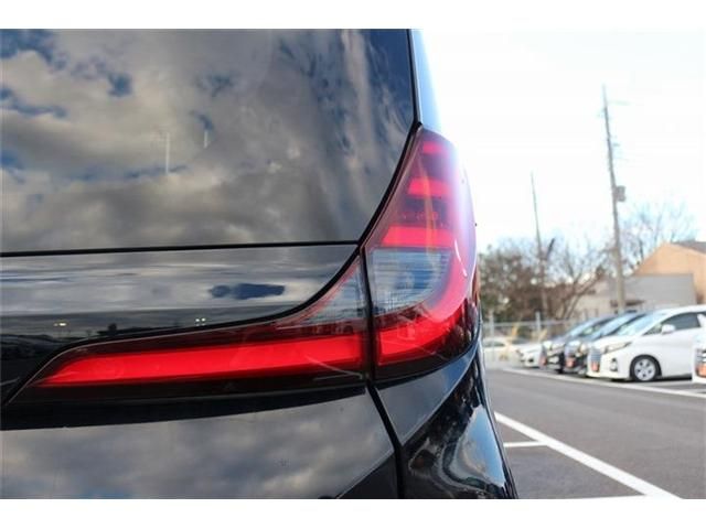 TOYOTA NOAH HYBRID 2022 Image 31