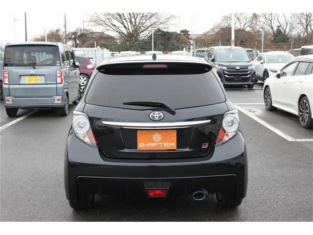 TOYOTA VITZ 2018 Image 31