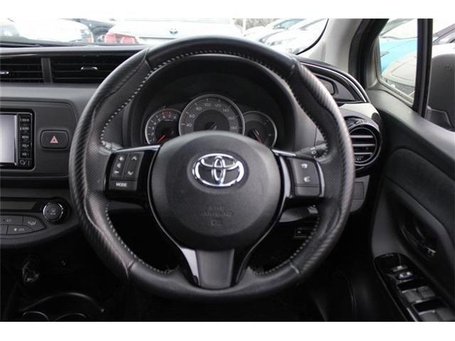TOYOTA VITZ 2018 Image 31