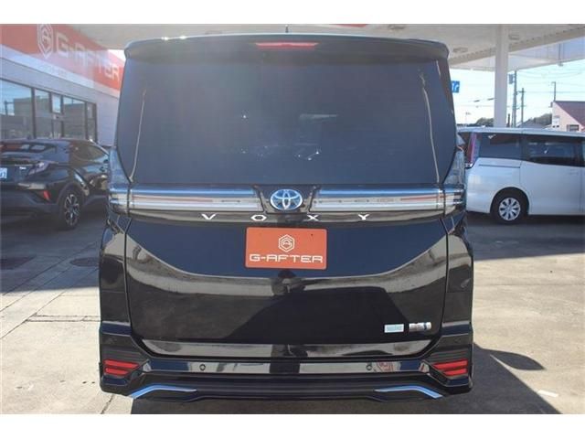 TOYOTA VOXY HYBRID 2023 Image 31