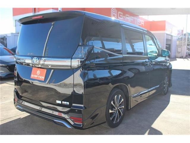 TOYOTA VOXY HYBRID 2023 Image 31