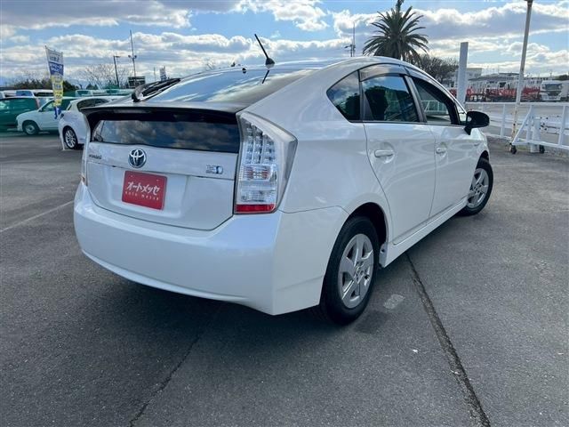TOYOTA PRIUS 2010 Image 31