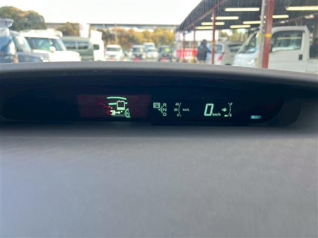 TOYOTA PRIUS 2010 Image 31