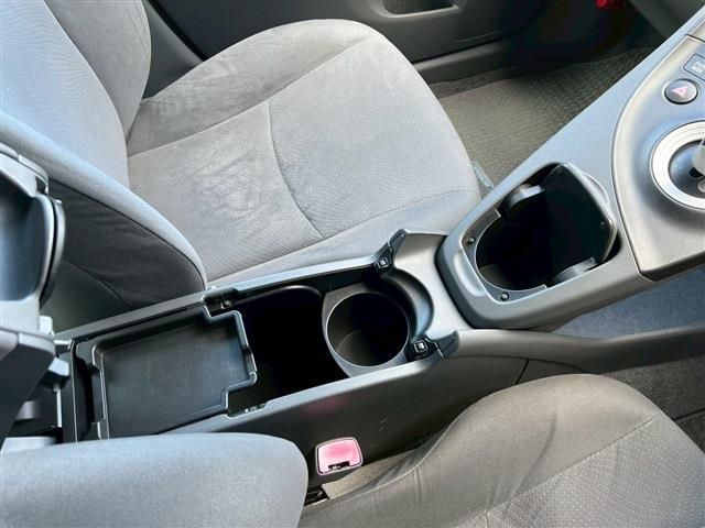 TOYOTA PRIUS 2010 Image 31