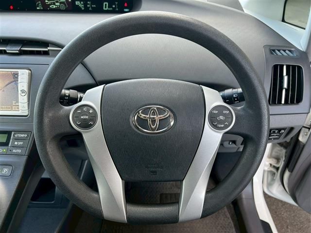 TOYOTA PRIUS 2010 Image 31