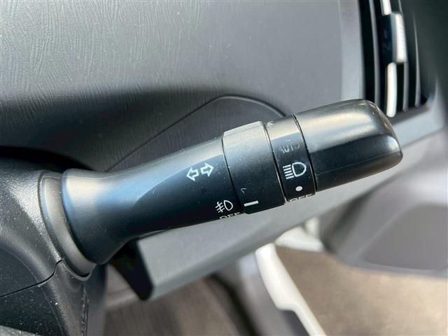 TOYOTA PRIUS 2010 Image 31